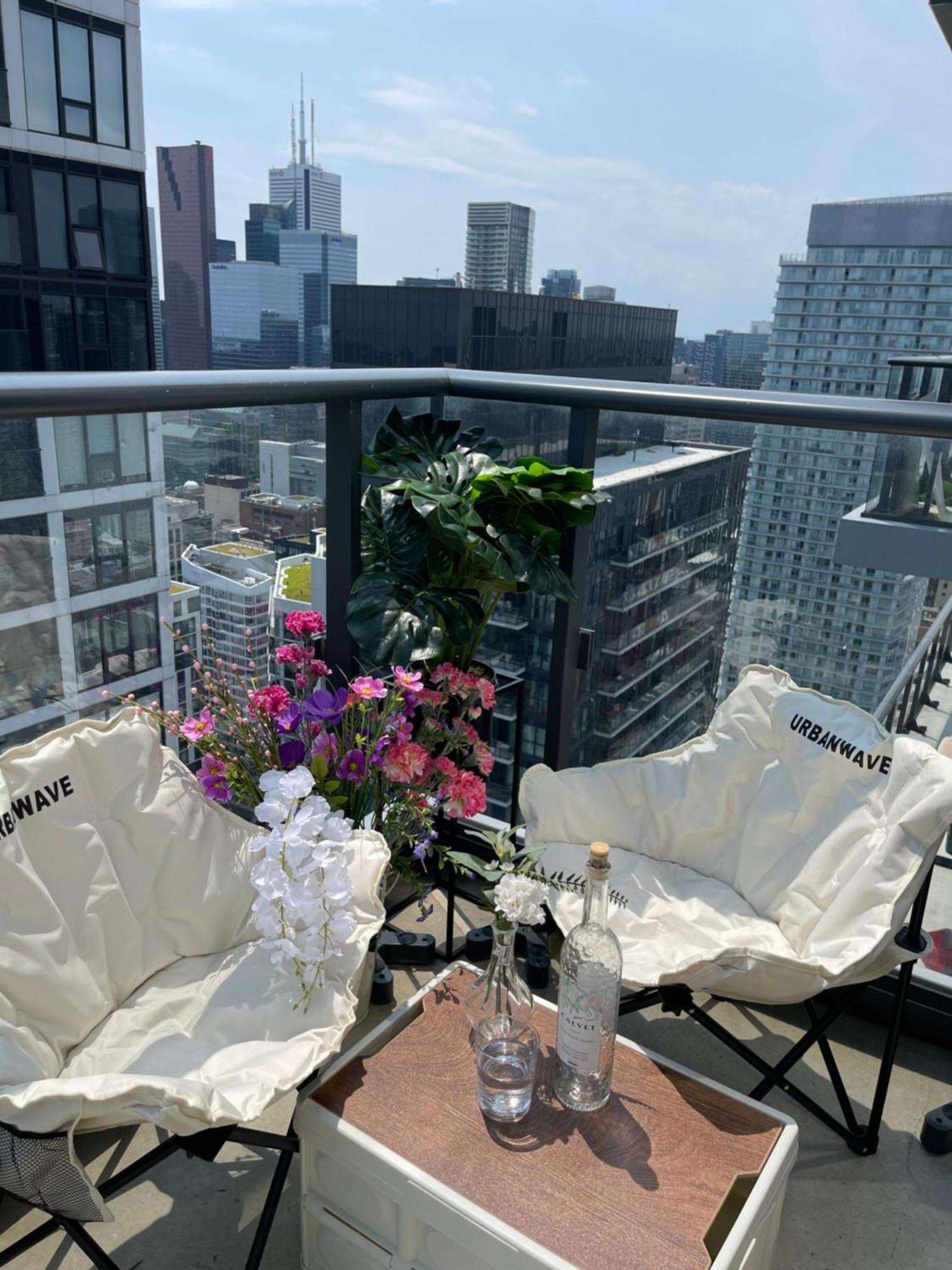 Boutique Penthouse-live In The Sky With Amazing Lakeview! Downtown Toronto!b
